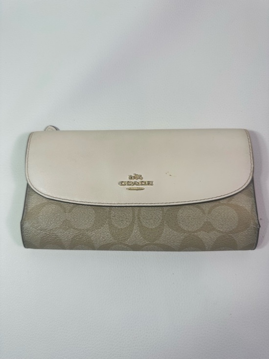 Coach Handbags - Pre-owned Coach Leather Zip/Fold/Snap Card Wallet